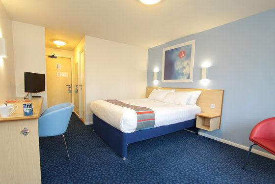 Travelodge Bracknell Central Pokoj fotografie