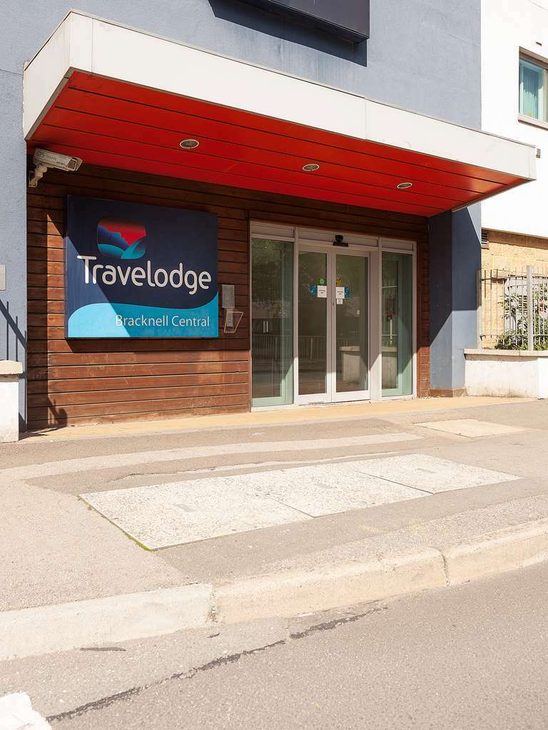 Travelodge Bracknell Central Exteriér fotografie
